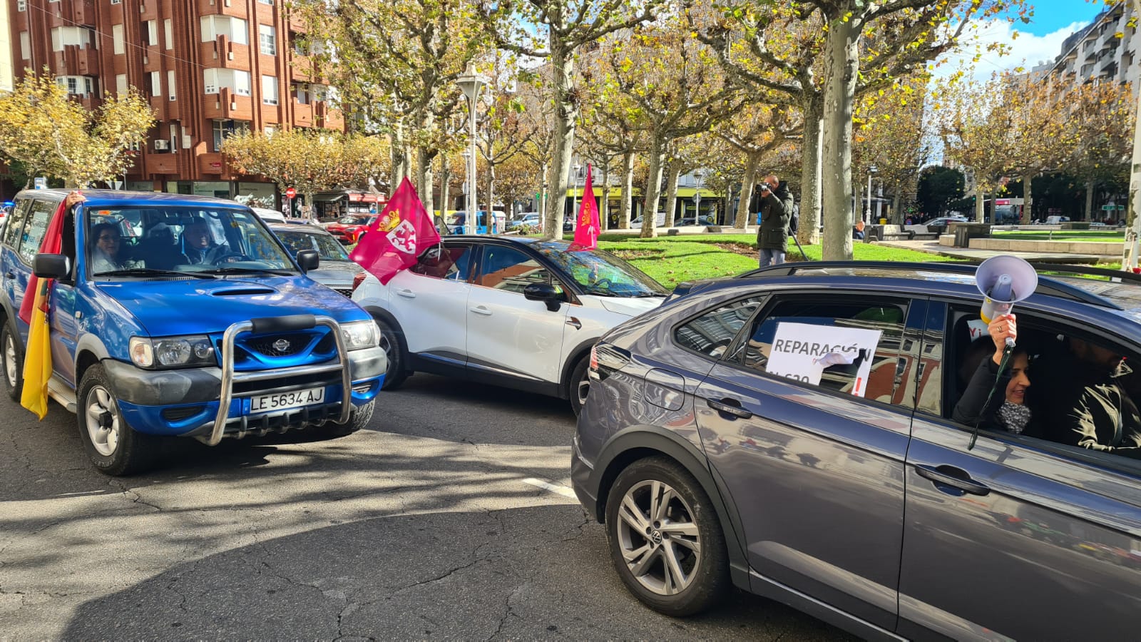 Las imágenes de la protesta de los vecinos de la N-630