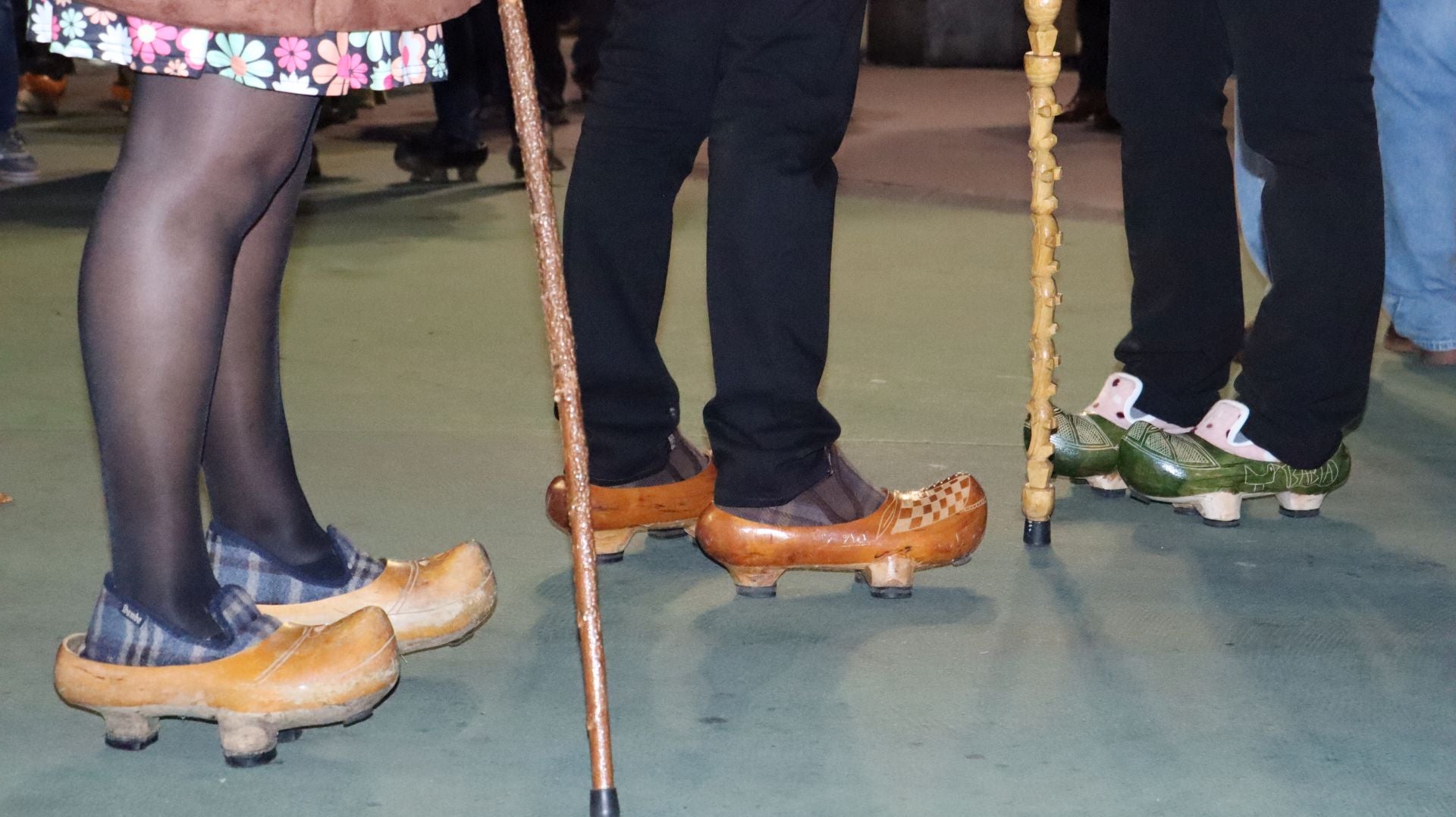 Las imágenes de la madreñada por las calles de León