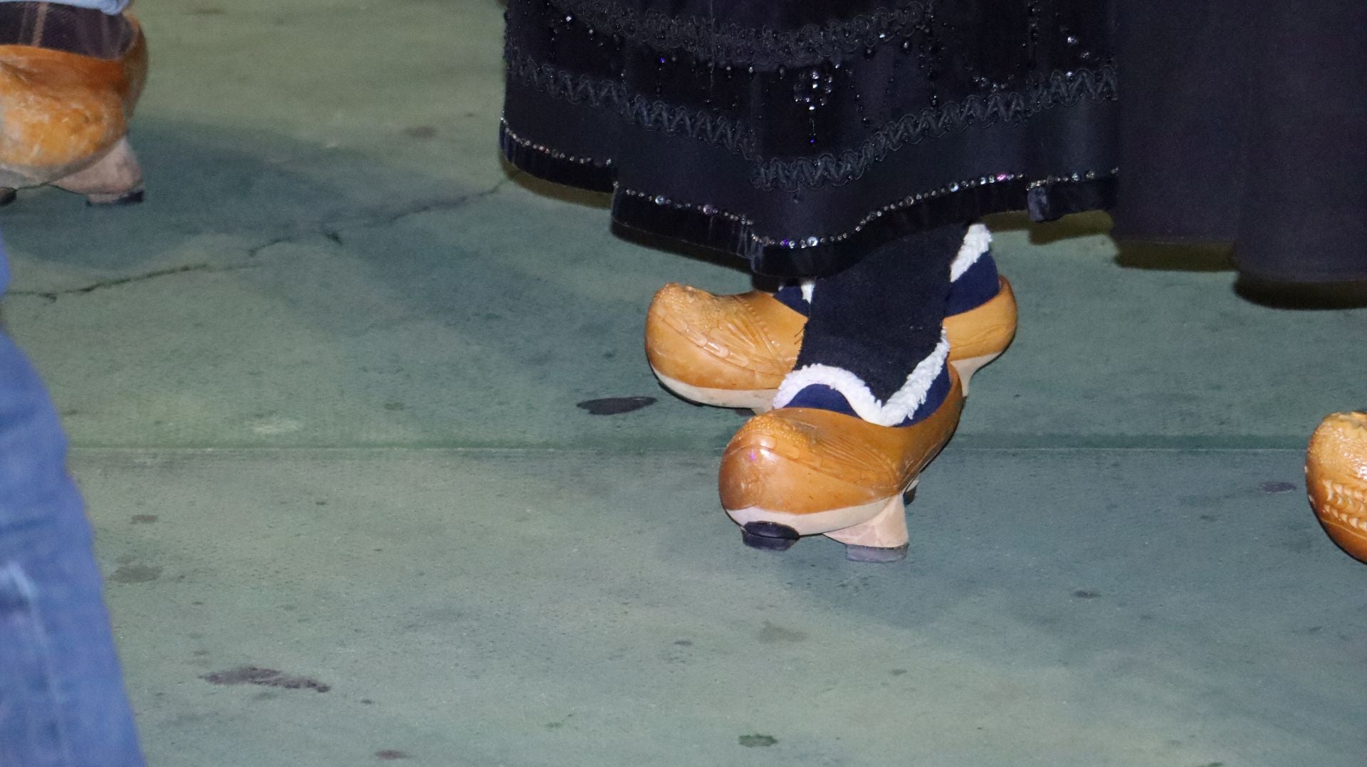 Las imágenes de la madreñada por las calles de León