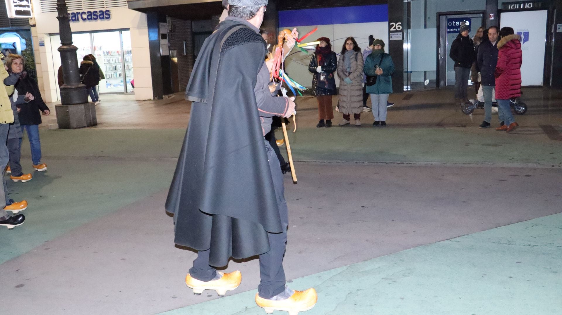 Las imágenes de la madreñada por las calles de León