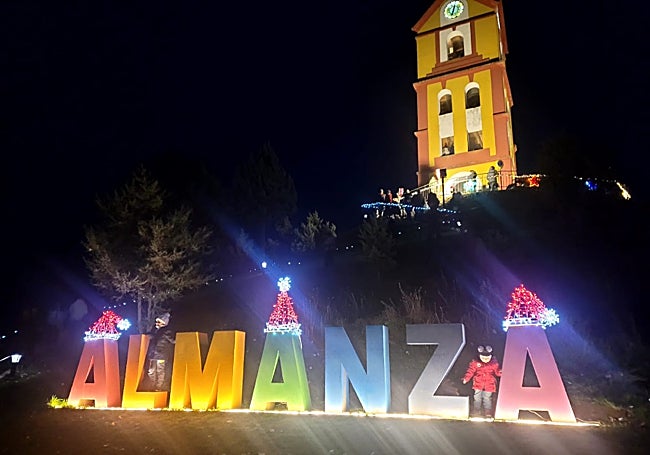 Las luces de Almanza ya brillan con la magia de la Navidad ...