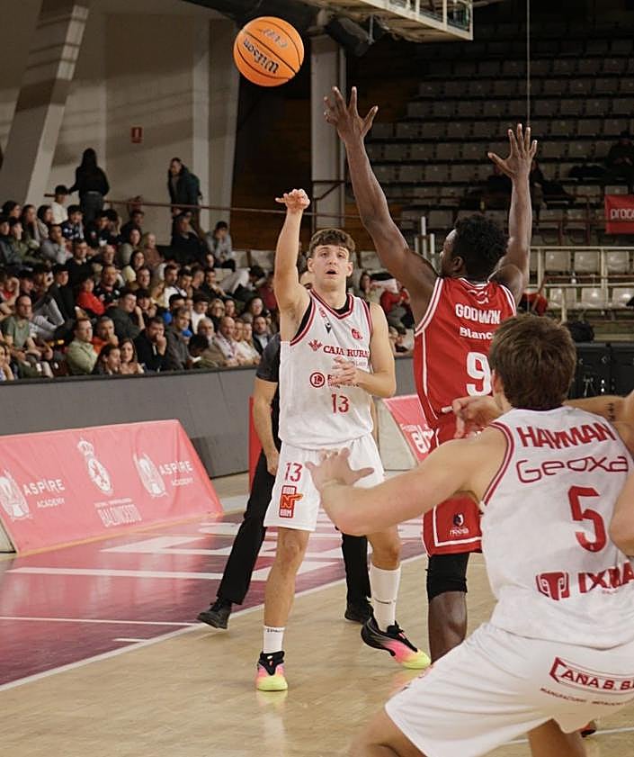 Imagen secundaria 2 - La Cultural noquea al colista en cinco minutos y se duerme