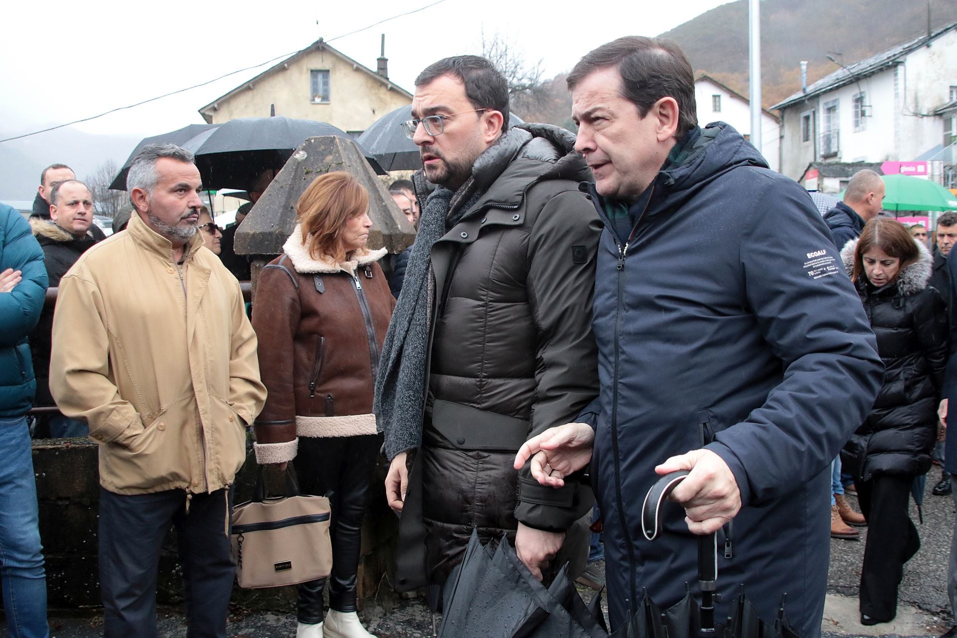 Imágenes del funeral por el minero fallecido en Caboalles