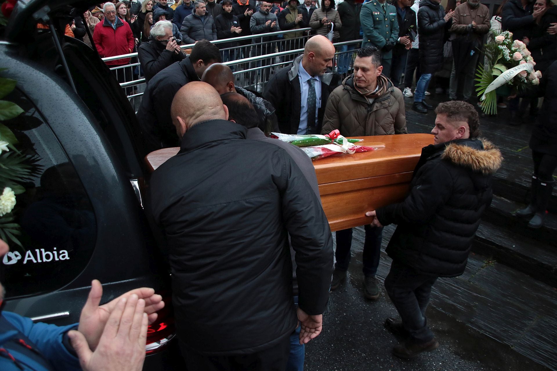 Imágenes del funeral por el minero fallecido en Caboalles