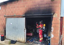 Incendio en una vivienda de un pueblo de León.