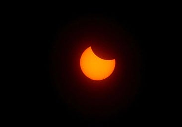 León calienta para el eclipse total de sol de 2026, cuando «el día se hará noche»