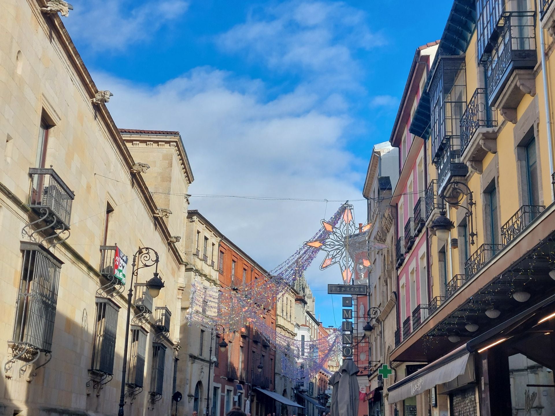 Las imágenes de la decoración navideña en el centro de León
