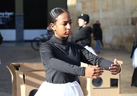 Performance del 25N en San Marcelo.