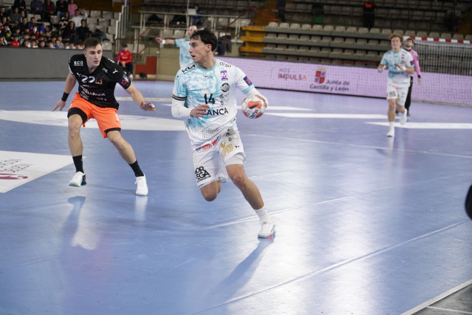 Las mejores imágenes del épico triunfo del Ademar ante el Kadetten