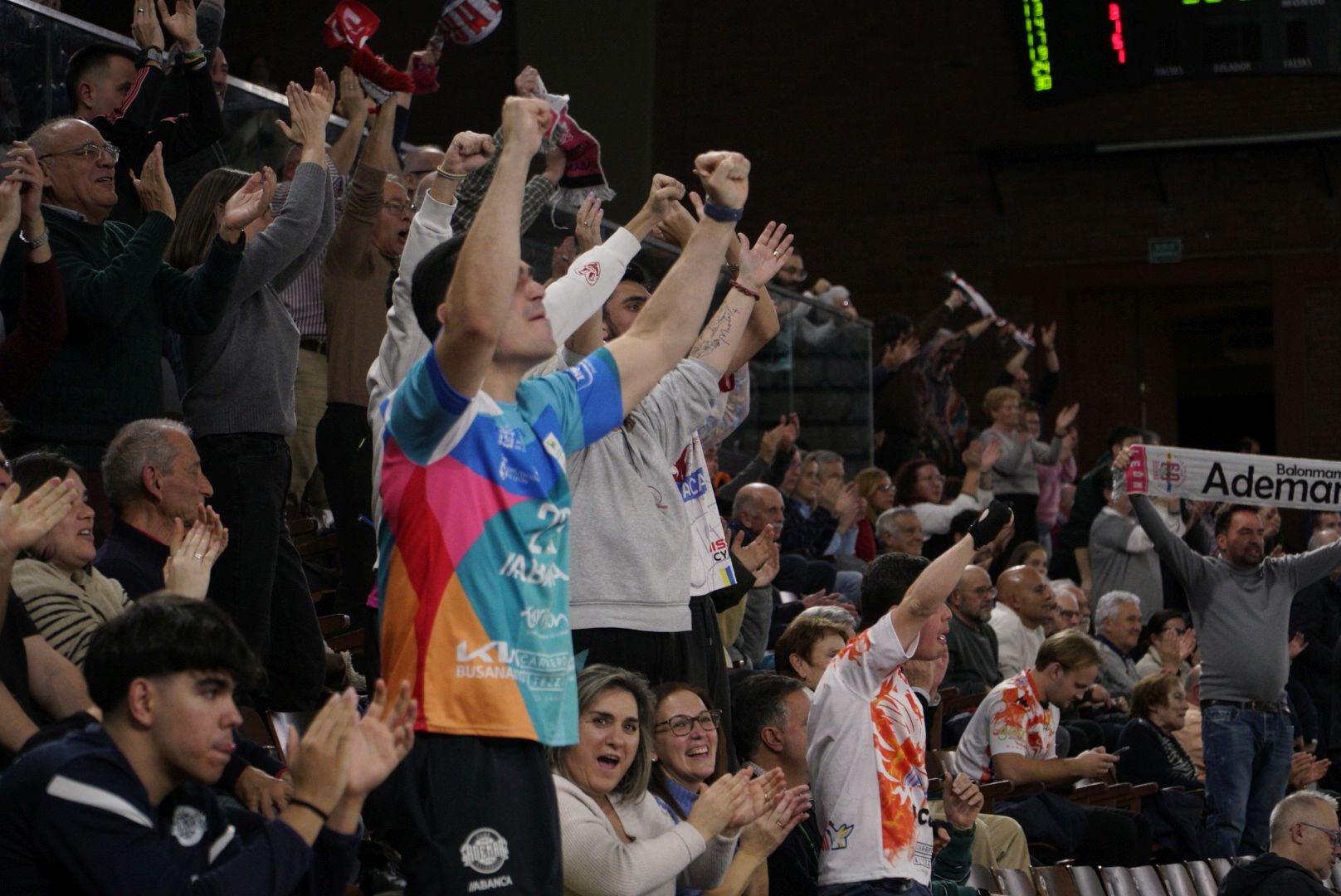 Las mejores imágenes del épico triunfo del Ademar ante el Kadetten