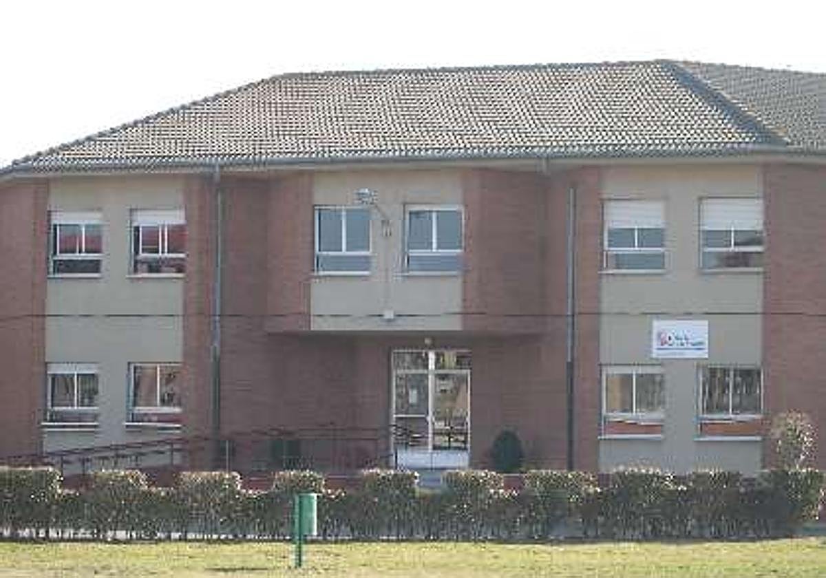 Fachada del CEE Sagrado Corazón en León.