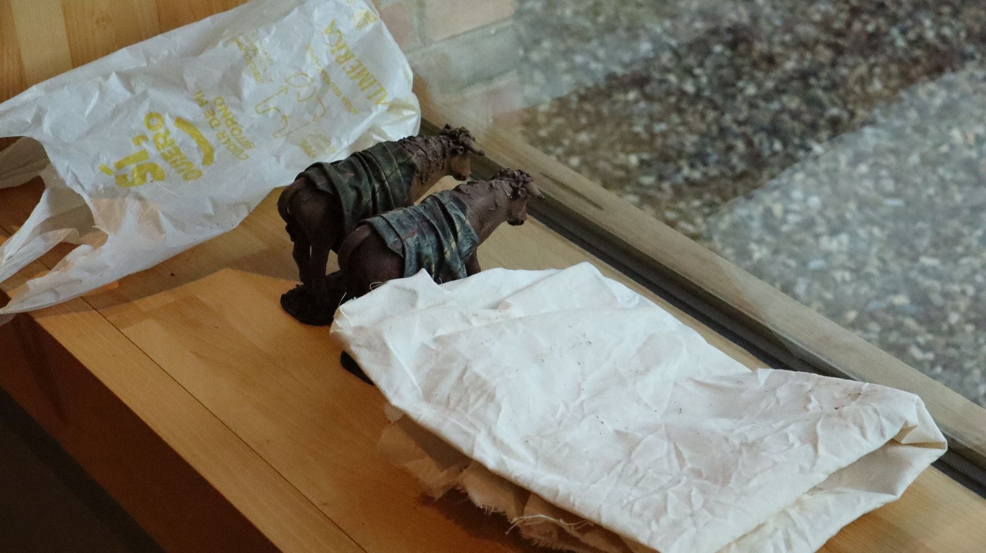 Así se monta un nacimiento monumental de 23 metros