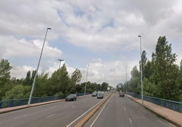 Una mujer de 30 años, hospitalizada tras un accidente de tráfico en León