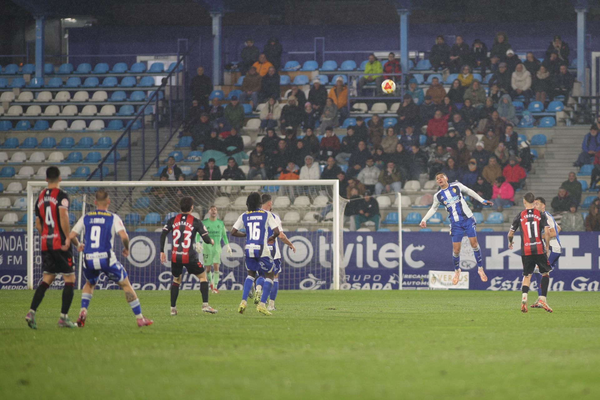 Las mejores imágenes del SD Ponferradina - Arenas de Getxo