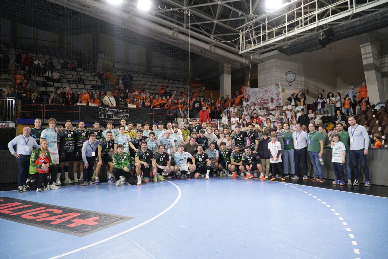 Las mejores imágenes del Abanca Ademar - Torrelavega