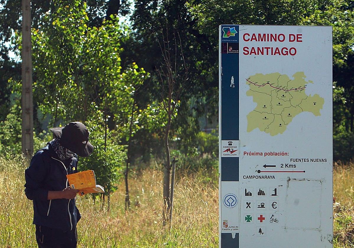 Peregrinos a su paso por la comarca del Bierzo.
