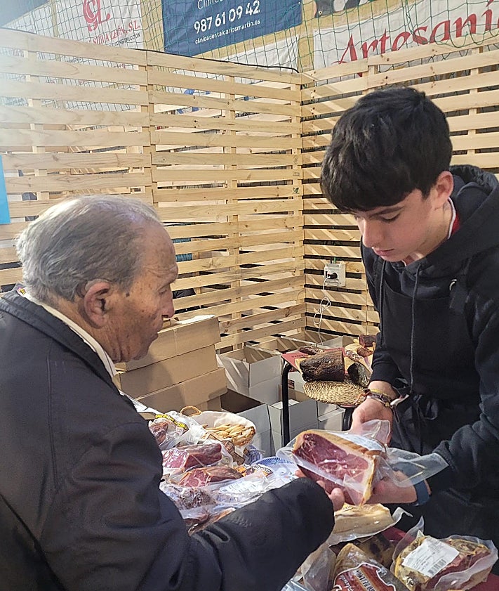 Imagen secundaria 2 - Expositores Feria