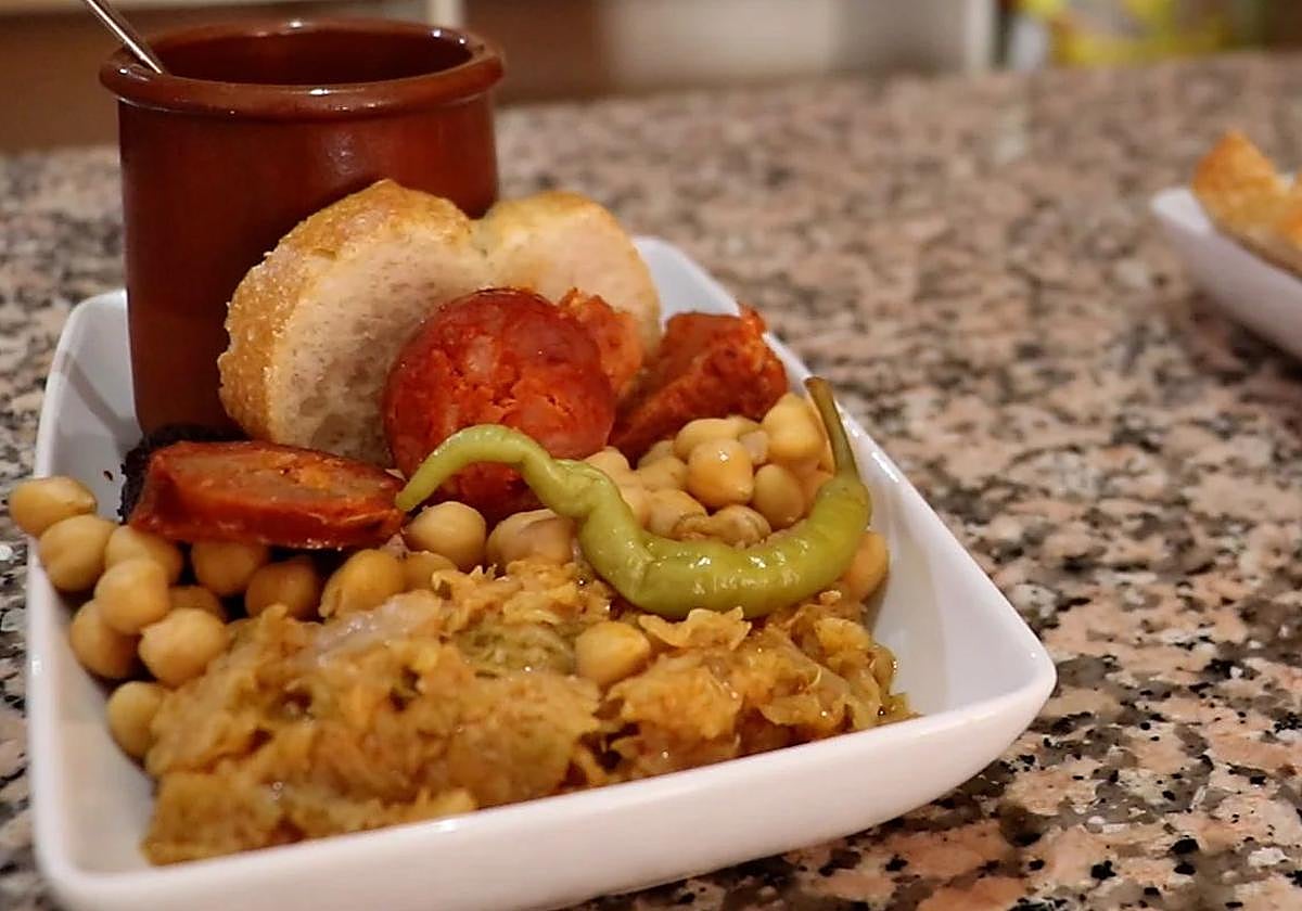 Tapa de cocido de un bar de León.