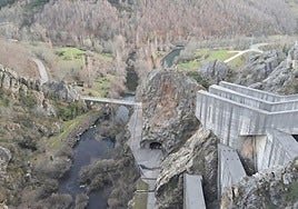 Vista del puente sobre el Esla en Remolina.