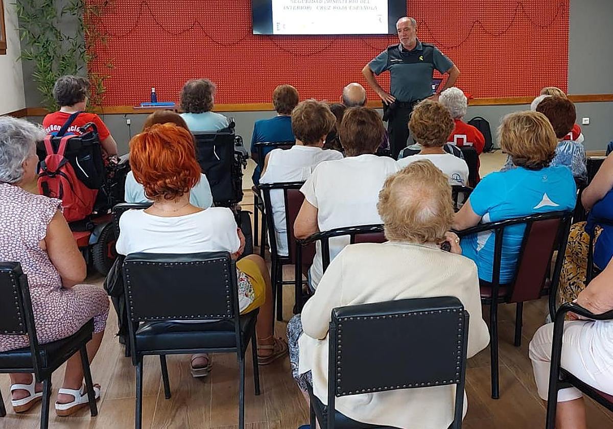 Charla de la Guardia Civil.