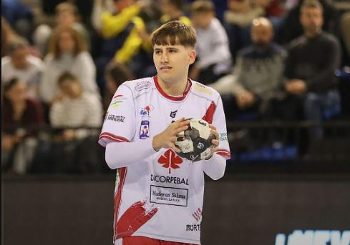 Un instante del partido en Logroño.