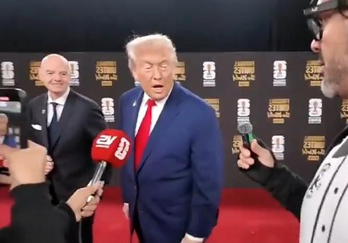 Trump valora la camiseta Tuxedo de la Cultural.
