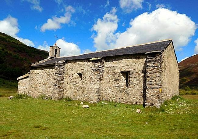 Ermita de Santiago Apóstol en Fasgar.