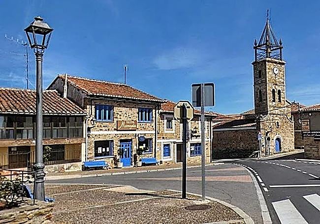 Torre del Reloj de Val de San Lorenzo.