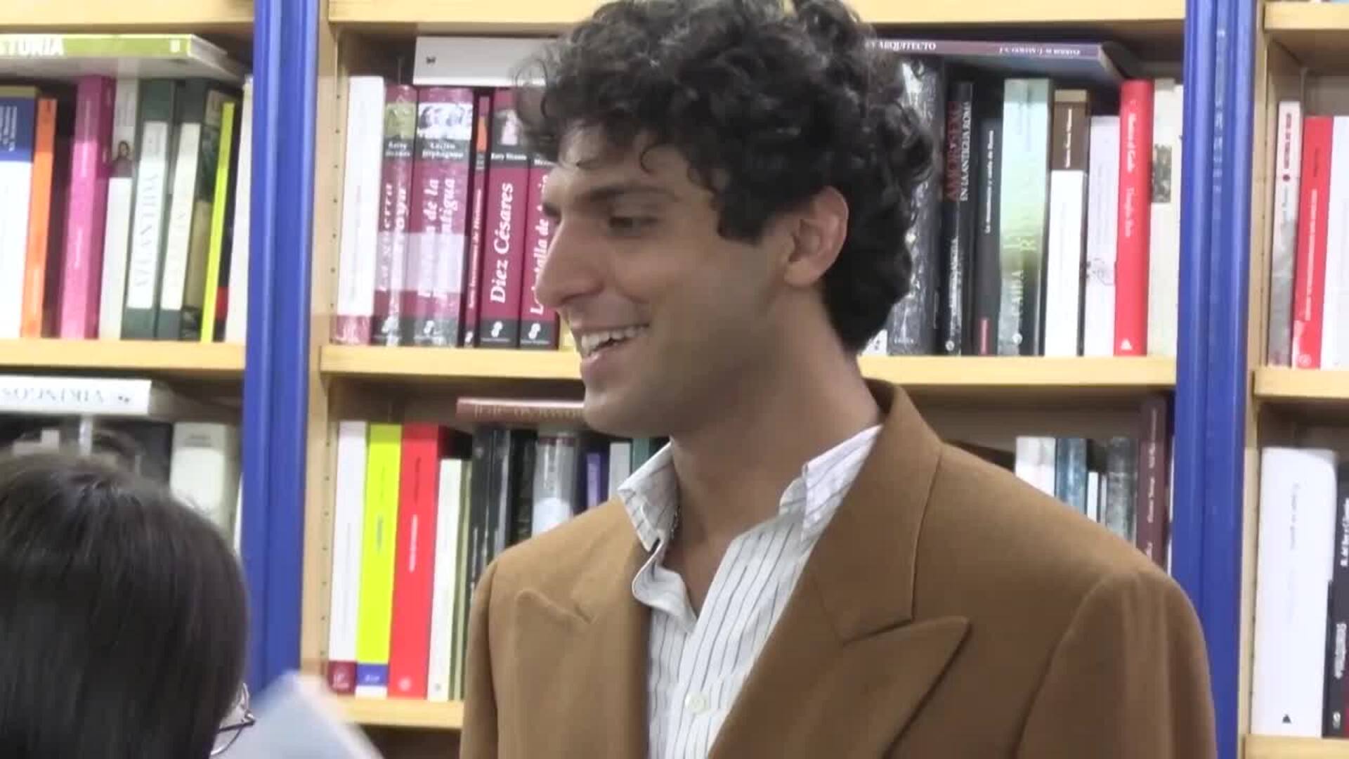 Tomás Páramo se sincera con su nuevo libro en Sevilla