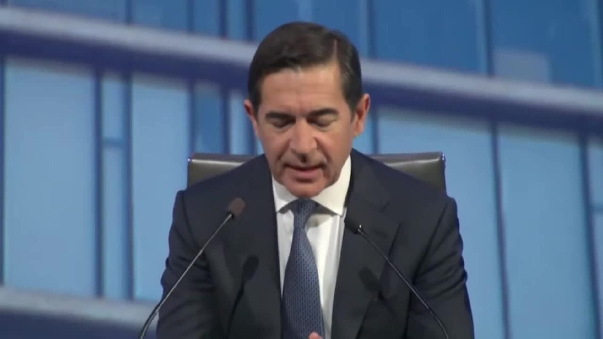 Torres descarta dimitir como presidente de BBVA tras fracasar la OPA sobre Banco Sabadell