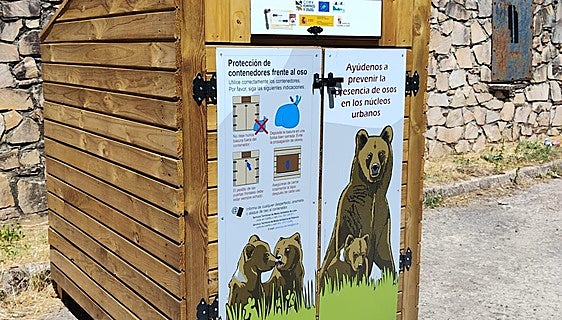 Contenedores antiosos para repeler la presencia de plantígrados en los pueblos de León