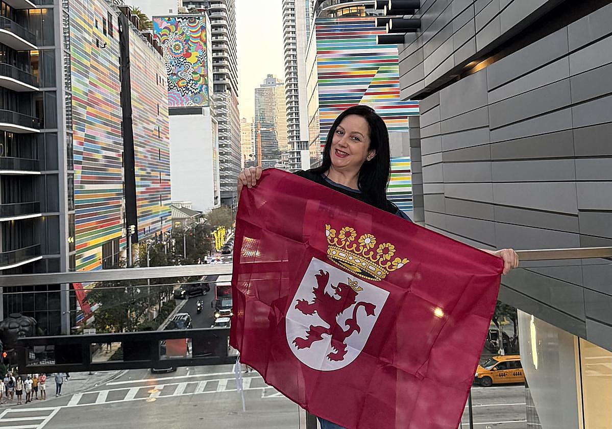 Yanet, leonesa en Miami.