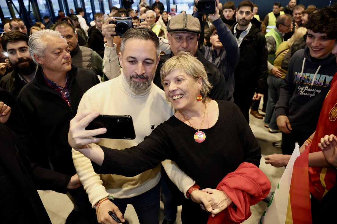 Las imágenes del mitin de Abascal y Vox en León | leonoticias.com