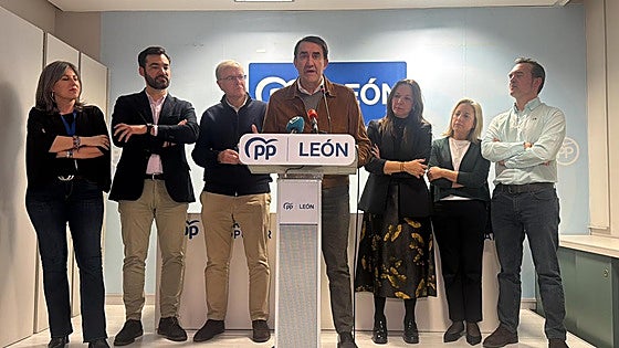El PP refuerza su liderazgo en una noche de creciente confianza en su sede en León