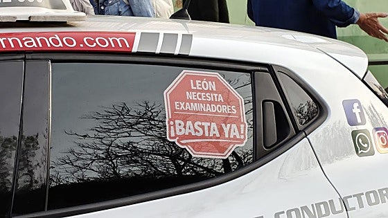 Las autoescuelas de León siguen «en la UCI» por la gasolina y la falta de examinadores