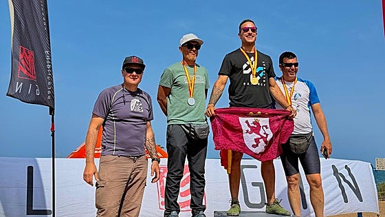 El rey leonés de parapente se proclama campeón de España
