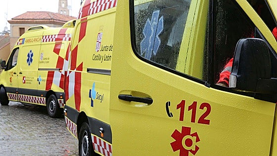 Dos motoristas heridos tras chocar contra un coche en León