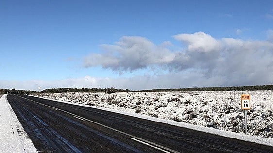 La lluvia da paso a la nieve en León