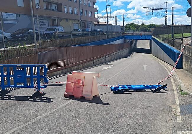 Paso cerrado a la circulación en el túnel de Príncipe.