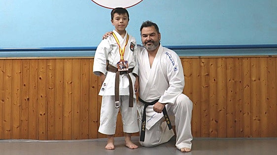 De tal palo, tal astilla: Luka Fernández sigue los pasos de su padre, campeón del mundo