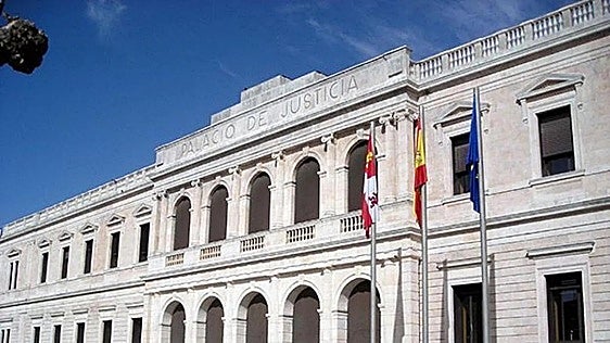 Se mantiene una sentencia de tentativa de homicidio en León de una mujer que dio 20 puñaladas a otra
