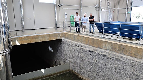 Villadangos se blinda frente a las lluvias gracias a su tanque de tormentas: «Es poco frecuente verlo en municipios»