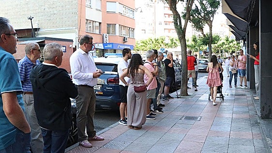 La Cultural inicia su campaña de abonados y los socios responden: «Venimos a sufrir»