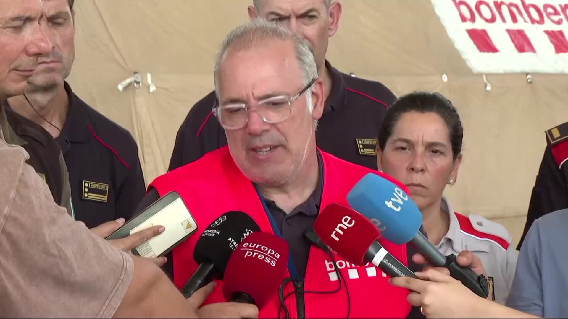 Estabilizan el 95% del perímetro del incendio en Aiguamúrcia (Tarragona)