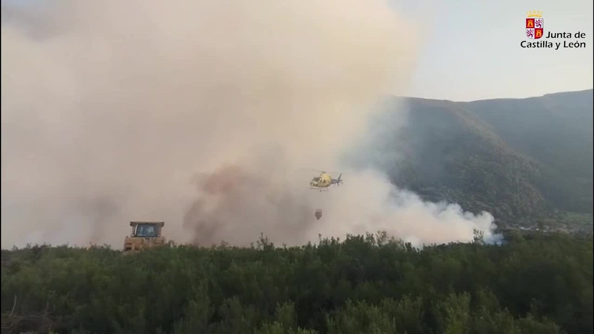 Estabilizado y perimetrado al 90% el fuego de Caboalles (León), que pudo ser intencionado