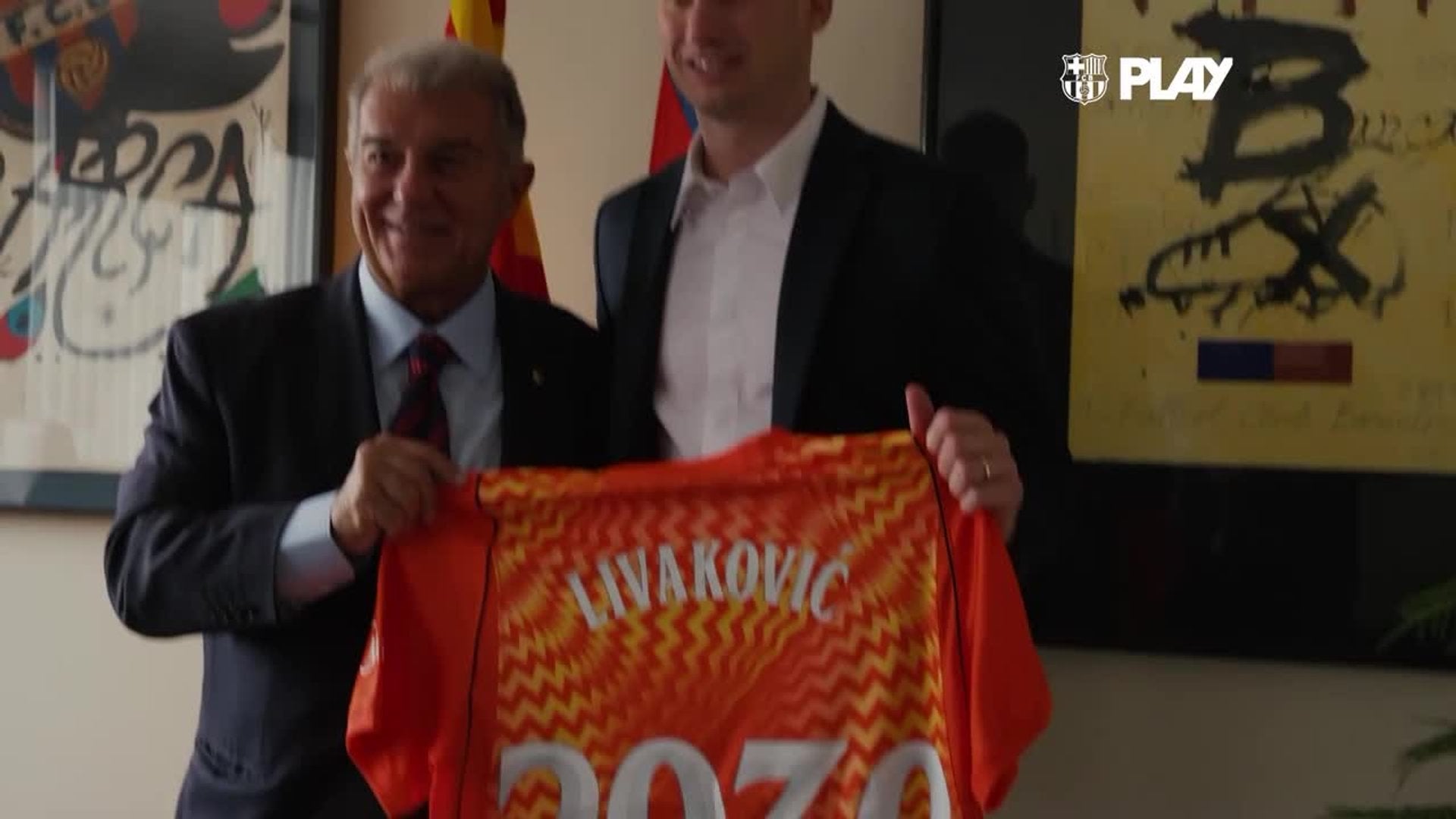 El croata Dominik Livakovic, nuevo portero del FC Barcelona hasta 2030