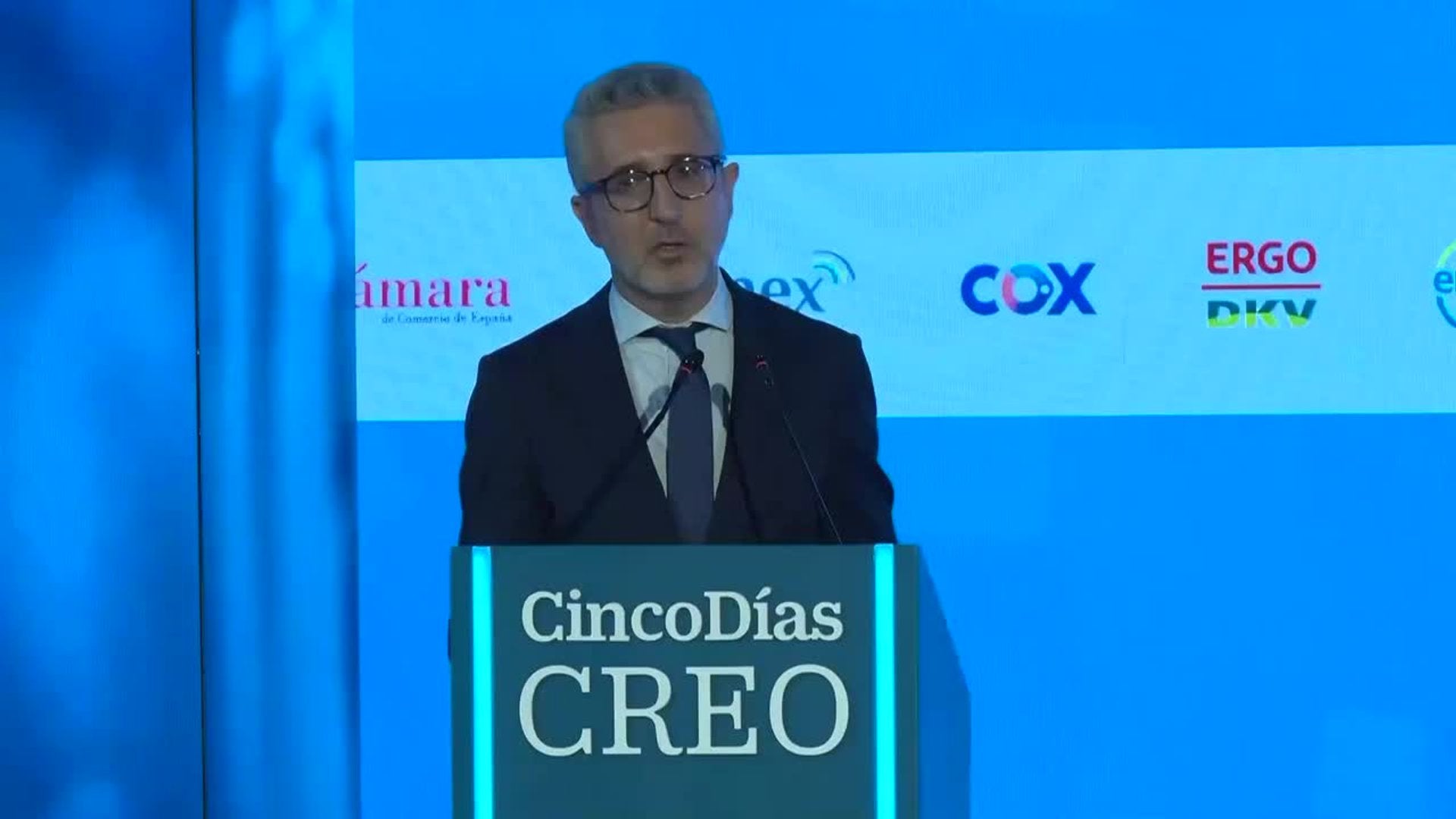 Arcadi considera una "locura cargarse el IRPF"