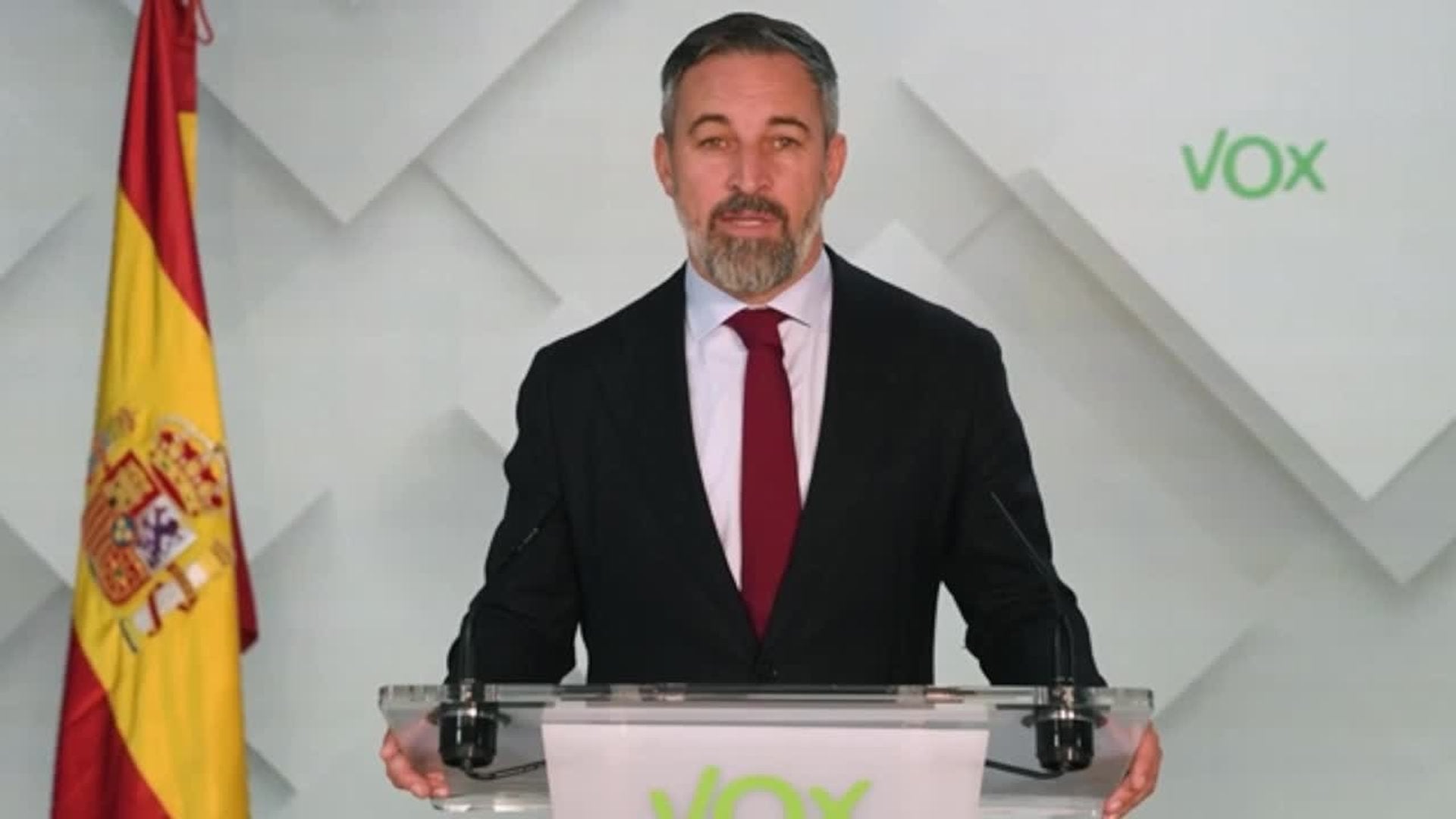 Abascal tiende la mano al PP para negociar "algún entendimiento" para el Senado