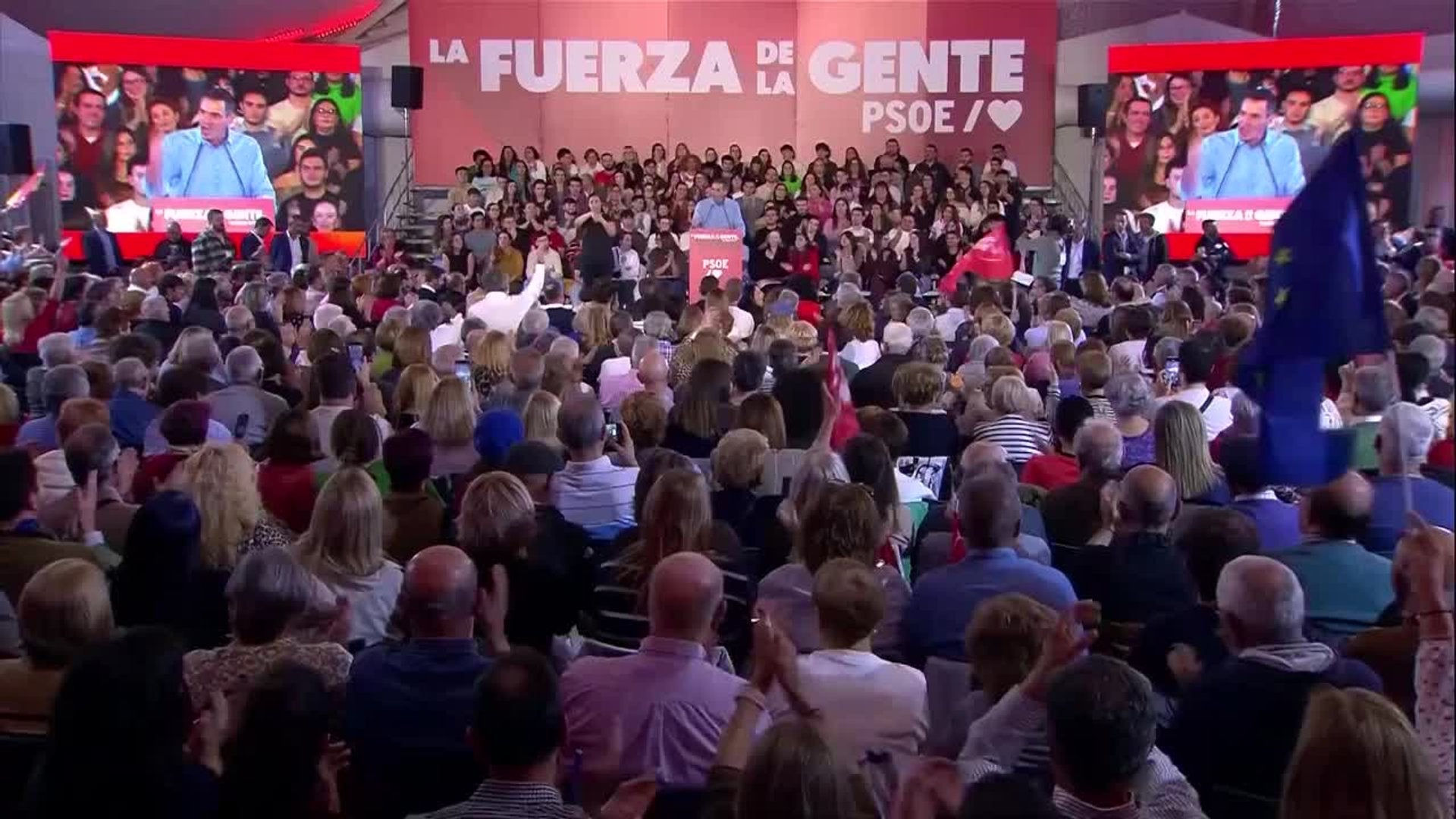 Sánchez apela a la concentración del voto en el PSOE ante la fragmentación: "Todo al rojo"