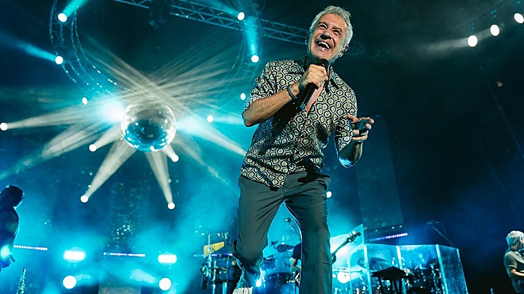 Sergio Dalma conquista León con un viaje por sus grandes éxitos y la canción italiana